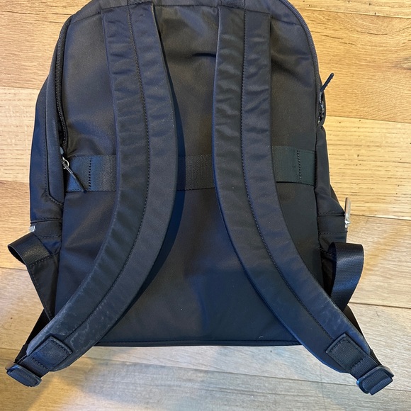 lululemon athletica Black Backpack - Picture 2 of 4